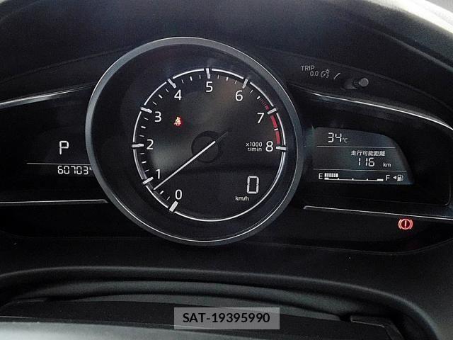 Mazda AXELA SPORT 2018-05 8371827-11