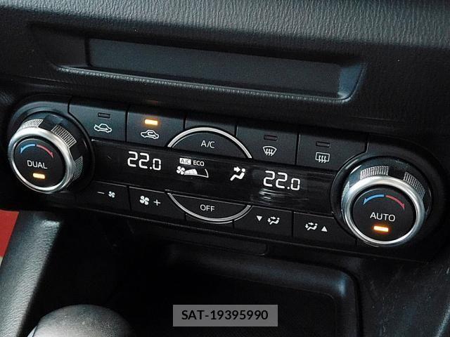 Mazda AXELA SPORT 2018-05 8371827-14