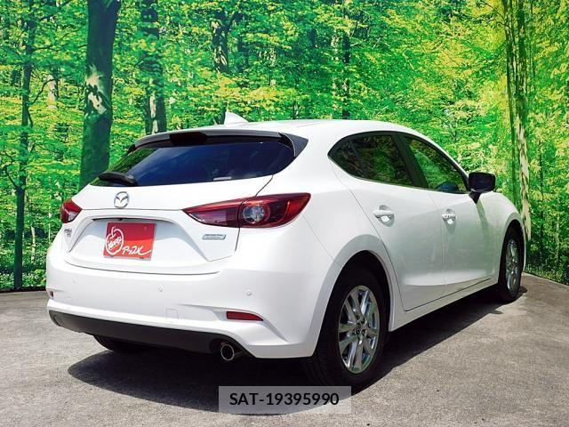 Mazda AXELA SPORT 2018-05 8371827-1