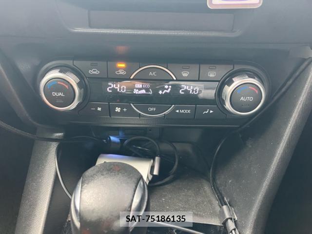 Mazda AXELA SPORT 2013-11 8413420-17