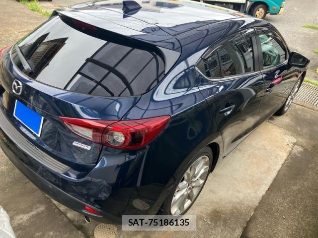 Mazda AXELA SPORT 2013-11 8413420-2