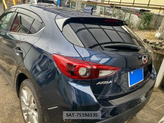 Mazda AXELA SPORT 2013-11 8413420-3