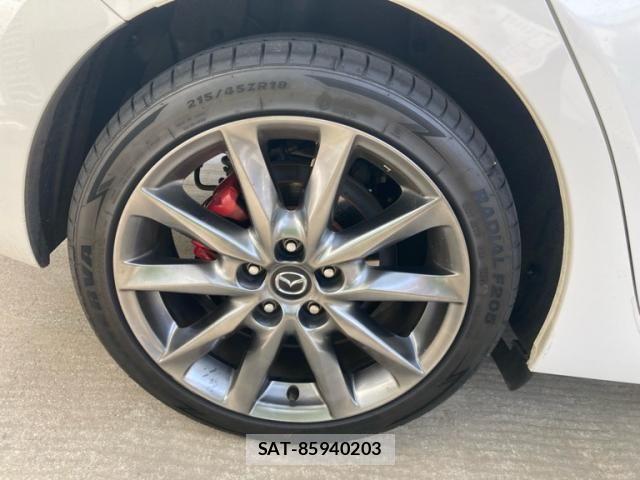 Mazda AXELA SPORT 2017-06 8413432-5