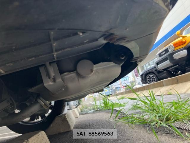 Mazda AXELA SPORT 2017-10 8413431-10