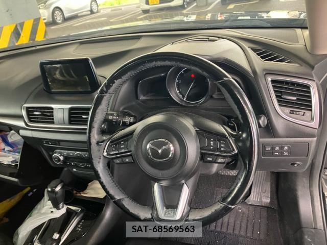 Mazda AXELA SPORT 2017-10 8413431-15
