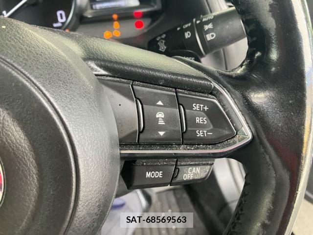 Mazda AXELA SPORT 2017-10 8413431-21