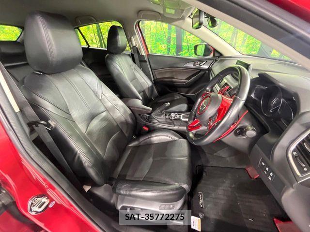 Mazda AXELA SPORT 2017-09 8457862-7