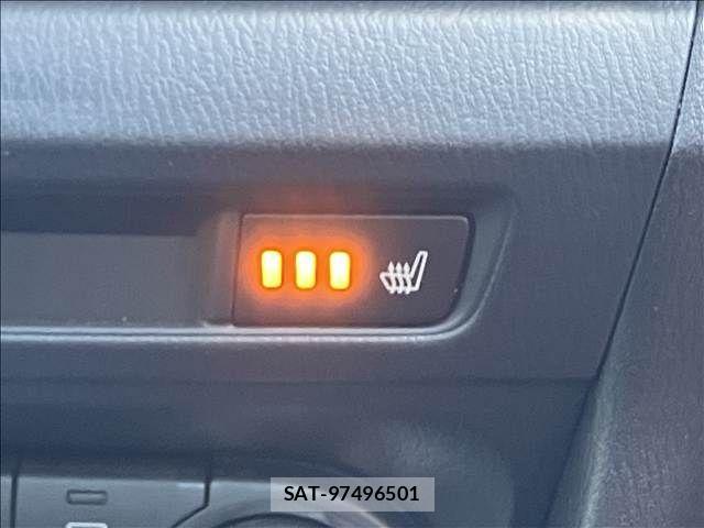 Mazda AXELA SPORT 2016-04 8485688-6