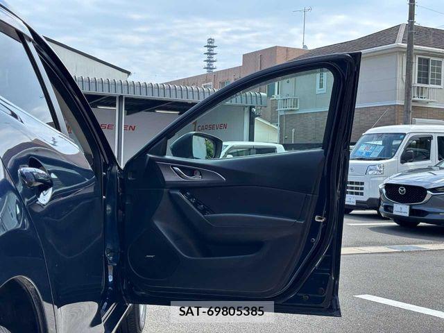 Mazda AXELA SPORT 2018-03 8525642-18
