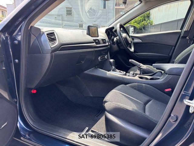 Mazda AXELA SPORT 2018-03 8525642-21