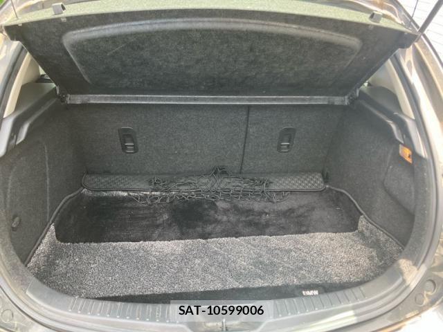 Mazda AXELA SPORT 2011-10 8525643-8