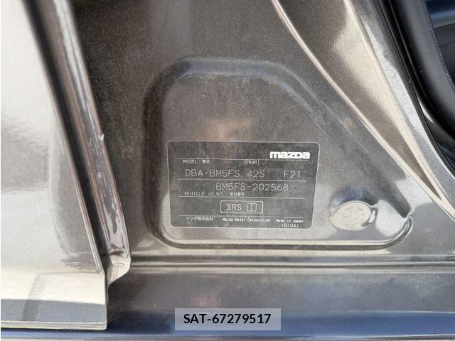 Mazda AXELA SPORT 2015-05 8525641-16