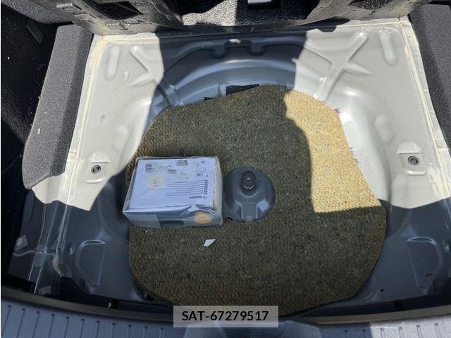 Mazda AXELA SPORT 2015-05 8525641-19