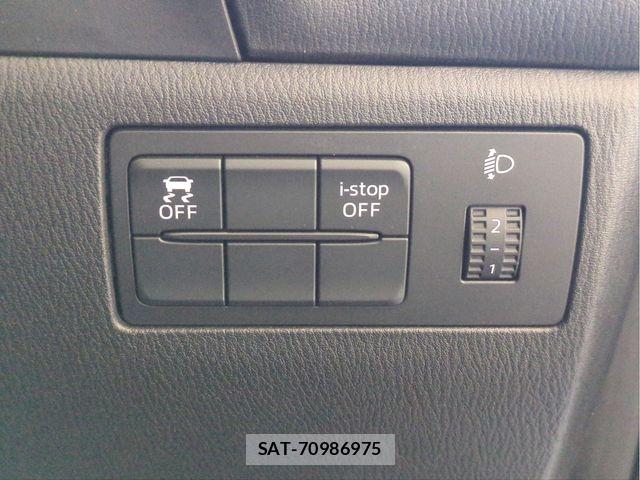 Mazda AXELA SPORT 2015-11 8525645-13