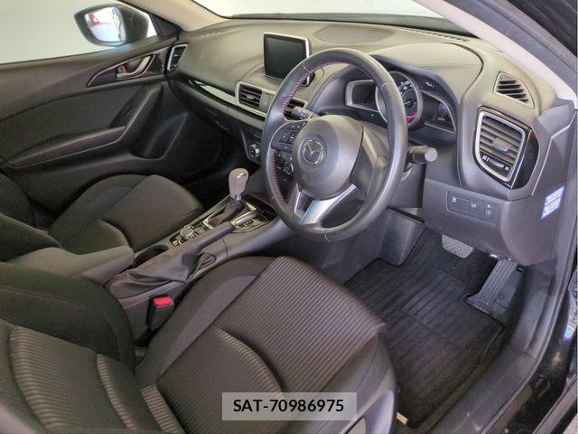Mazda AXELA SPORT 2015-11 8525645-25