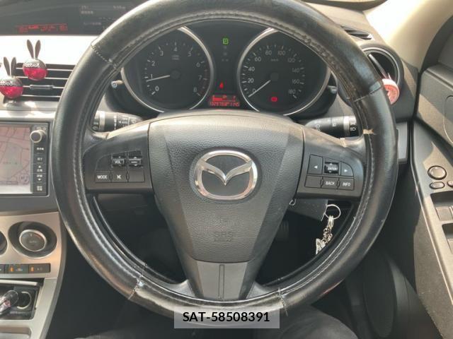Mazda AXELA SPORT 2011-08 8525646-10
