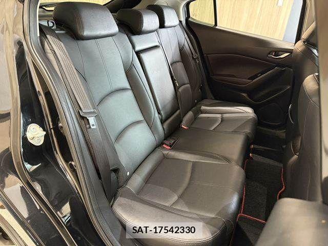 Mazda AXELA SPORT 2017-03 8562546-10