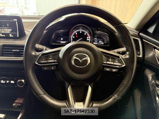 Mazda AXELA SPORT 2017-03 8562546-12