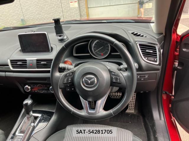 Mazda AXELA SPORT 2015-03 8562548-11