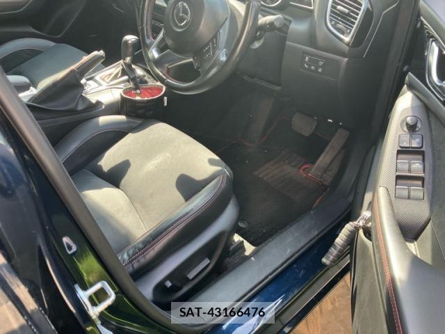 Mazda AXELA SPORT 2015-10 8562550-11
