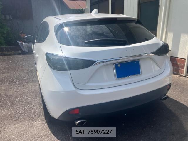 Mazda AXELA SPORT 2013-10 8562545-4