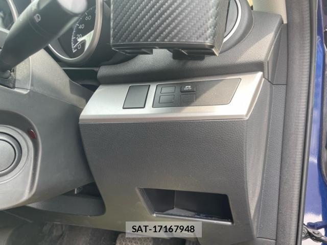 Mazda AXELA SPORT 2011-12 8627576-13