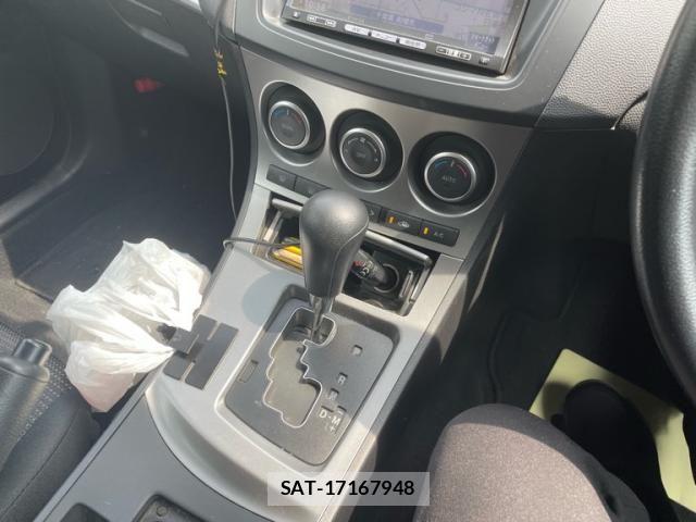Mazda AXELA SPORT 2011-12 8627576-18