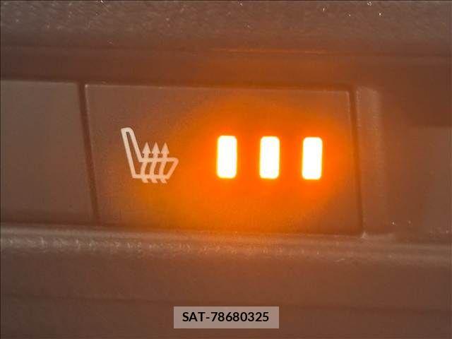 Mazda AXELA SPORT 2014-02 8627572-9