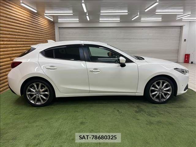 Mazda AXELA SPORT 2014-02 8627572-17