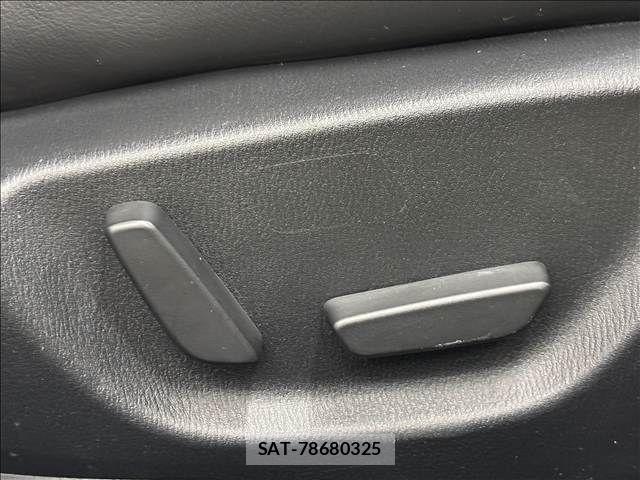 Mazda AXELA SPORT 2014-02 8627572-6