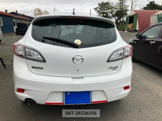 Mazda AXELA SPORT 2012-03 8627575-3