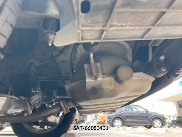 Mazda AXELA SPORT 2018-02 8660069-9