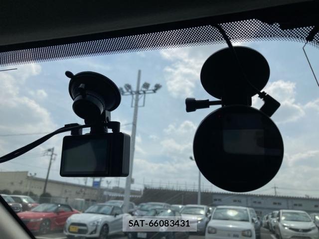 Mazda AXELA SPORT 2018-02 8660069-19