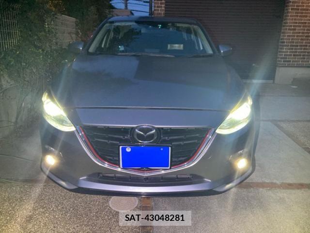Mazda AXELA SPORT 2015-08 8666451-1