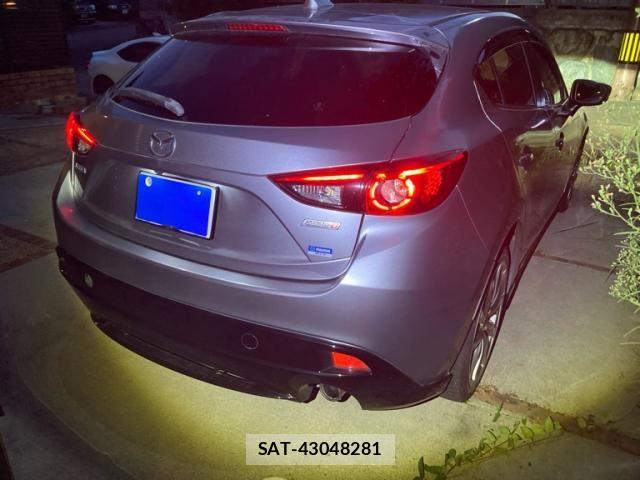 Mazda AXELA SPORT 2015-08 8666451-8