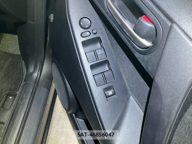 Mazda AXELA SPORT 2011-02 8666450-10
