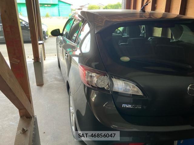 Mazda AXELA SPORT 2011-02 8666450-4