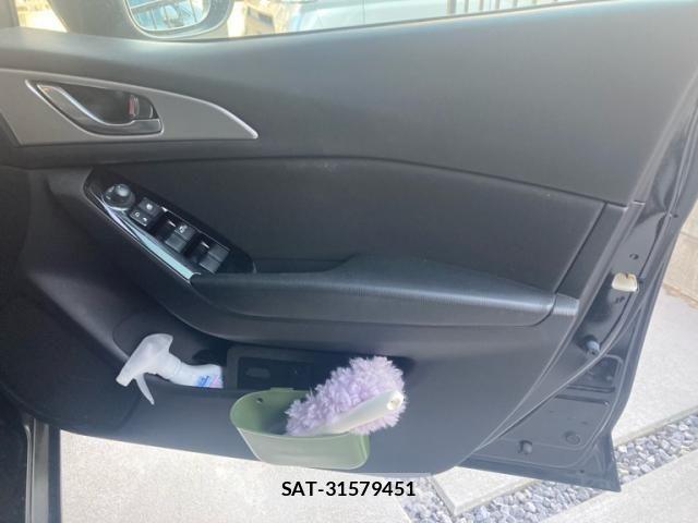 Mazda AXELA SPORT 2017-04 8666448-11