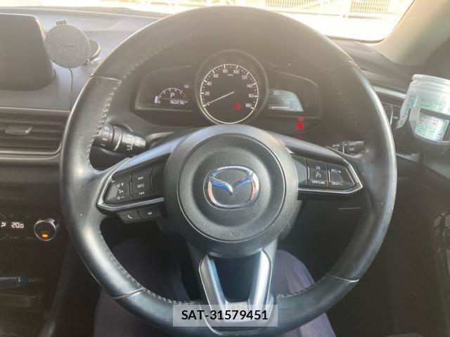 Mazda AXELA SPORT 2017-04 8666448-16