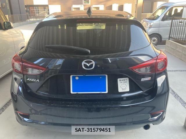 Mazda AXELA SPORT 2017-04 8666448-4
