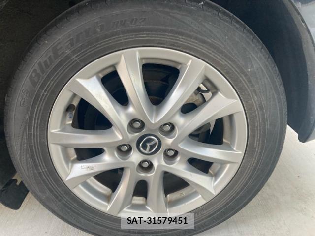 Mazda AXELA SPORT 2017-04 8666448-6