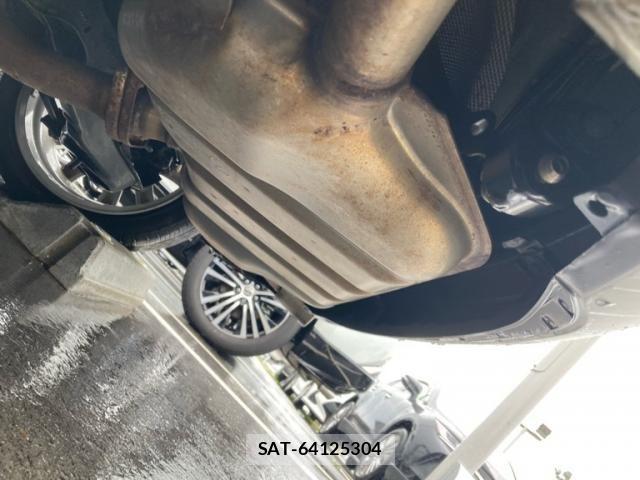 Mazda AXELA SPORT 2013-11 8660068-5