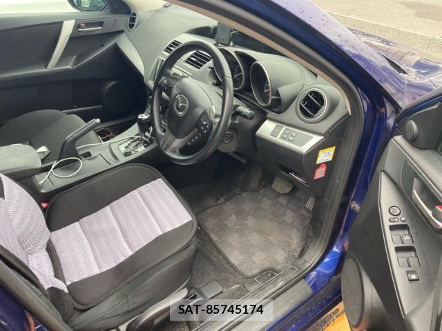 Mazda AXELA SPORT 2011-09 8660075-11