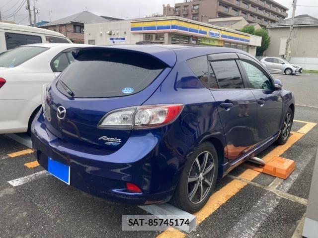 Mazda AXELA SPORT 2011-09 8660075-3