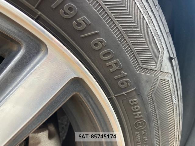 Mazda AXELA SPORT 2011-09 8660075-8