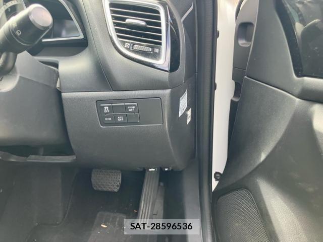 Mazda AXELA SPORT 2014-08 8666453-13