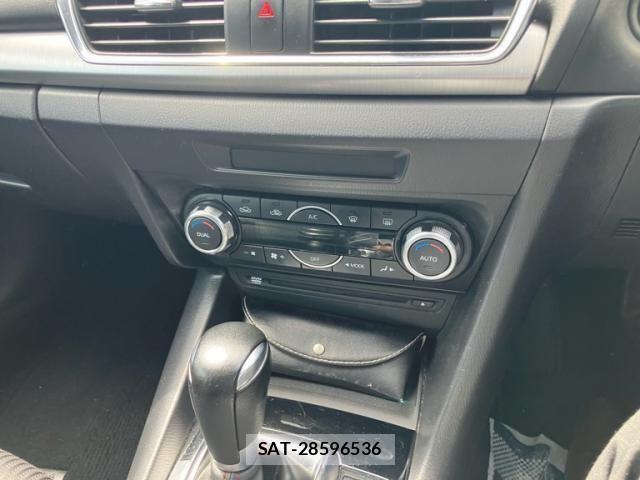 Mazda AXELA SPORT 2014-08 8666453-17