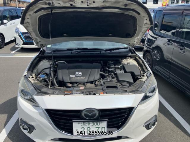 Mazda AXELA SPORT 2014-08 8666453-22