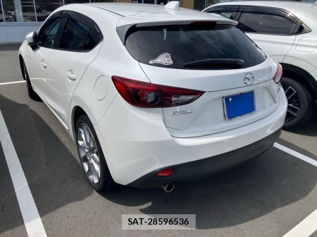 Mazda AXELA SPORT 2014-08 8666453-2