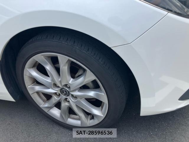 Mazda AXELA SPORT 2014-08 8666453-6